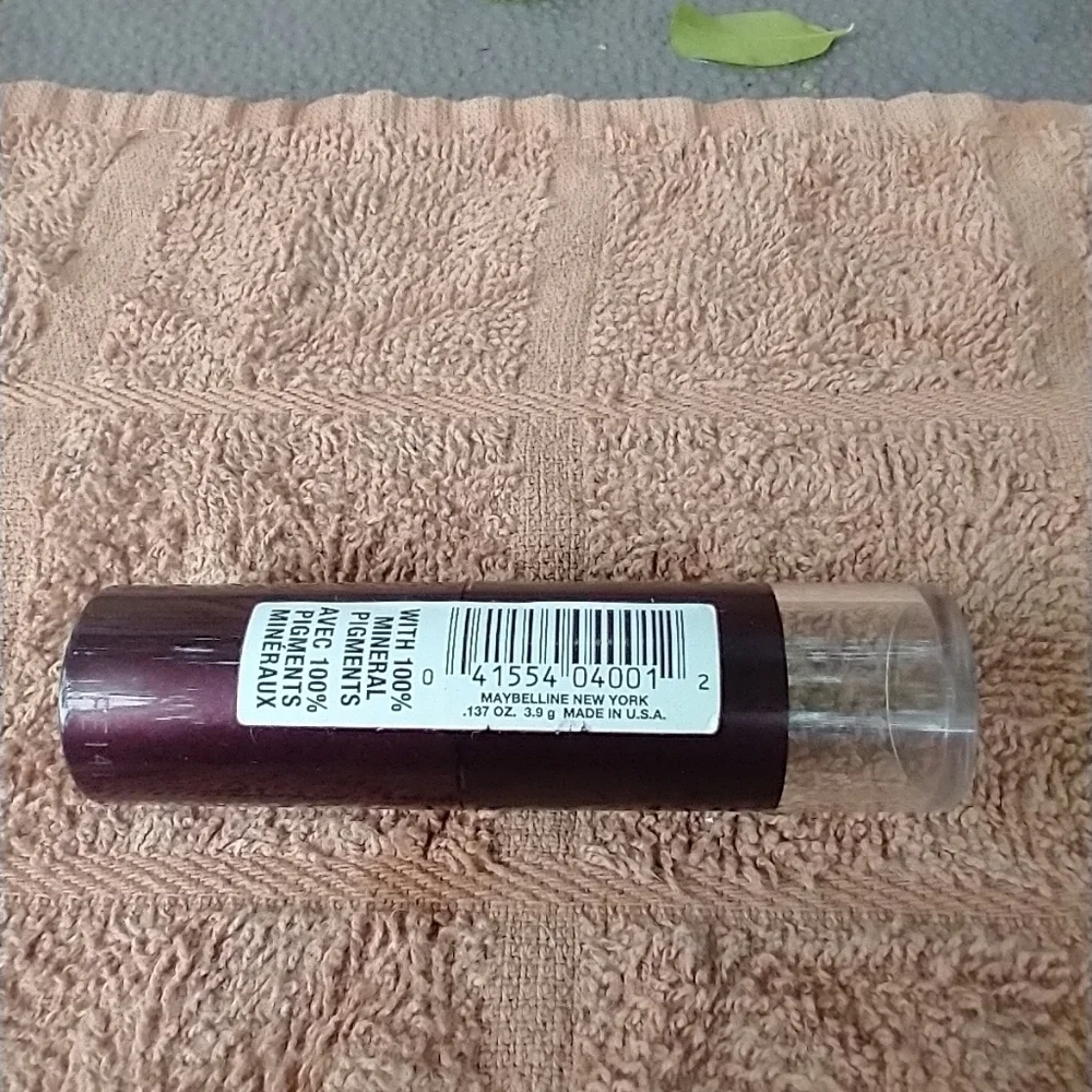 Mineral power by Maybelline 400 ruby lipstick.